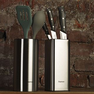 Подставка для хранения кухонных ножей 9,5x9,5x22,5см (нерж. сталь) Подставка для хранения кухонных ножей 9,5x9,5x22,5см (нерж. сталь)