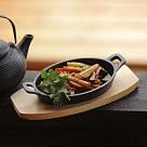 Сковорода 18x4,5 см на деревянной подставке (чугун)